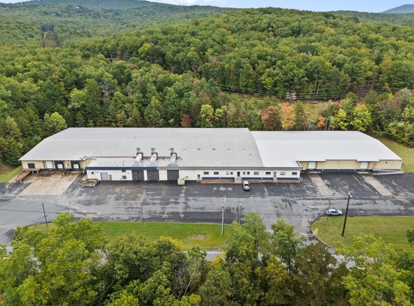 2000 S DELPHINE AVE, WAYNESBORO, VA 22980