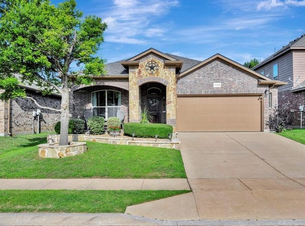 13149 Larks View Point, Fort Worth, TX 76244
