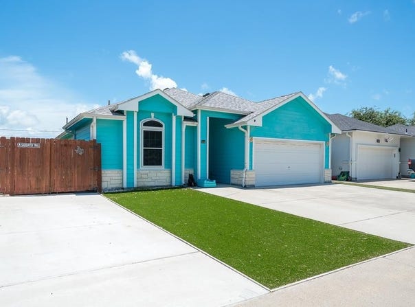 104 Sandollar Circle, Fulton, TX 78358