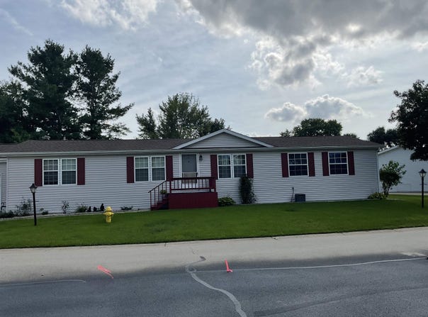 5541 MAHOGANY Lane, ROSCOE, IL 61073