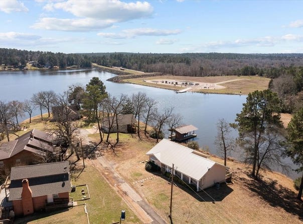 160 Lookout Point Drive, Grapeland, TX 75844