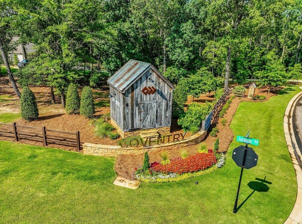 108 Hillston Drive, Wetumpka, AL 36093