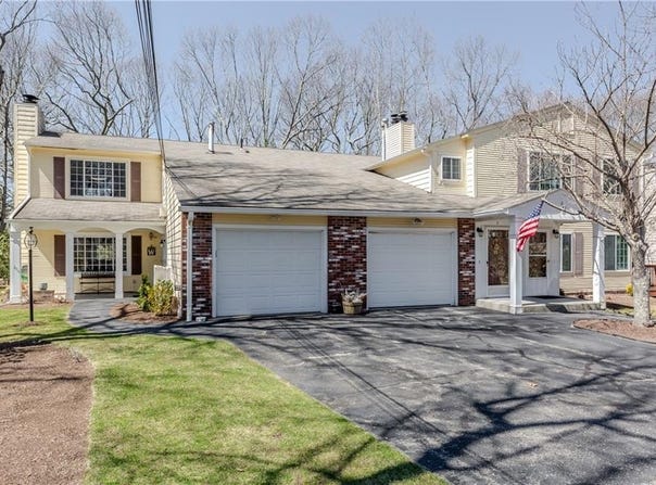 34 Eagle Run, Warwick, RI 02818