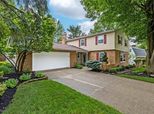 1448 Brookpark Drive, Mansfield, OH 44906