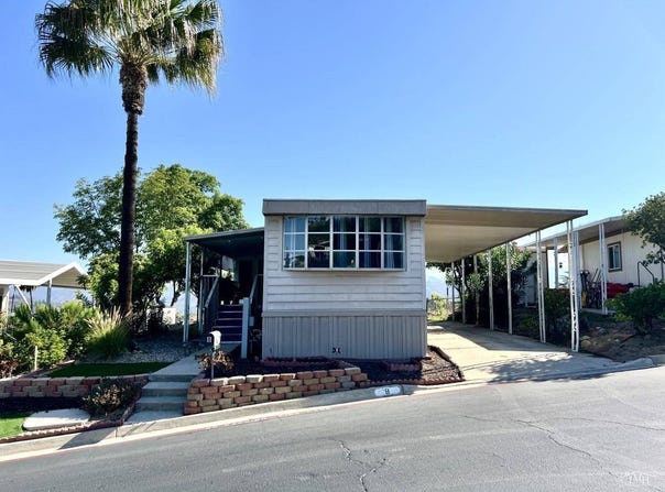 9100  Single Oak Dr., Lakeside, CA 92040