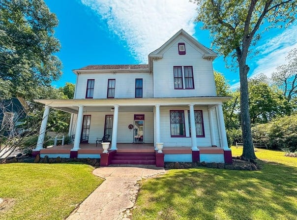 212 W Reagan, PALESTINE, TX 75801
