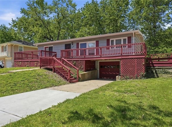 12208 E 46th Street S, Independence, MO 64055