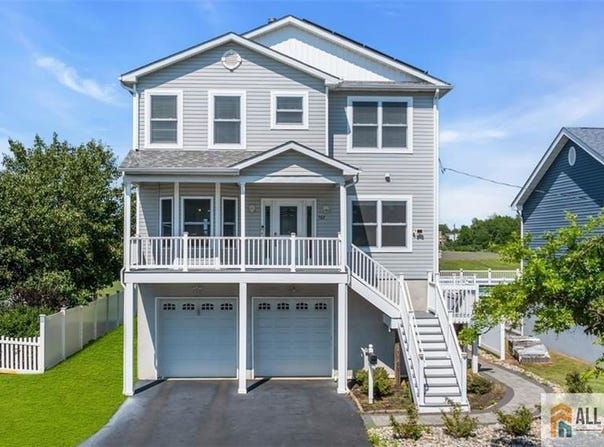 507 Edmunds Avenue, Union Beach, NJ 07735