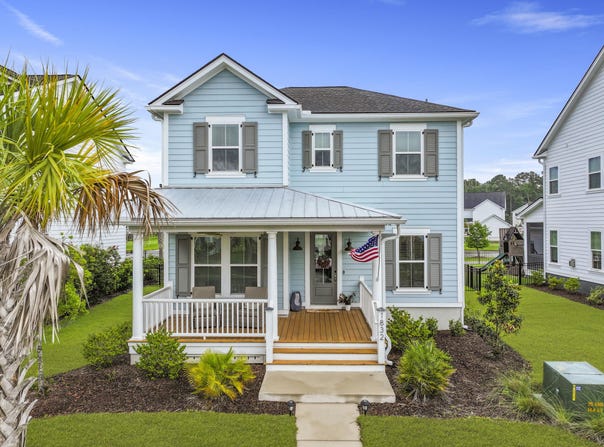 1832 Agate Bay Drive, Mount Pleasant, SC 29466