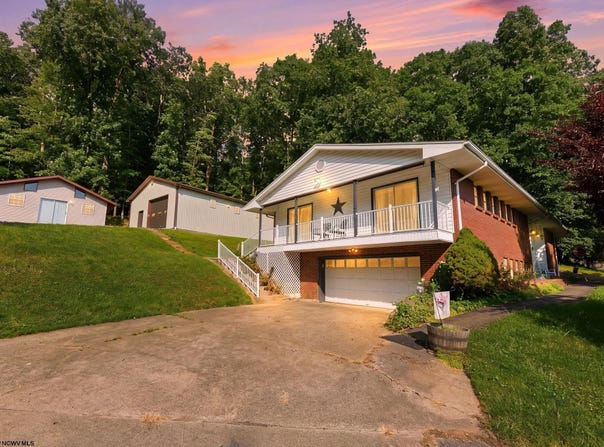 105 Jaynes Drive, Fairmont, WV 26554