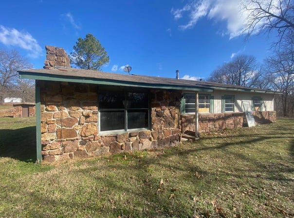 10398 E 550, Locust Grove, OK 74352