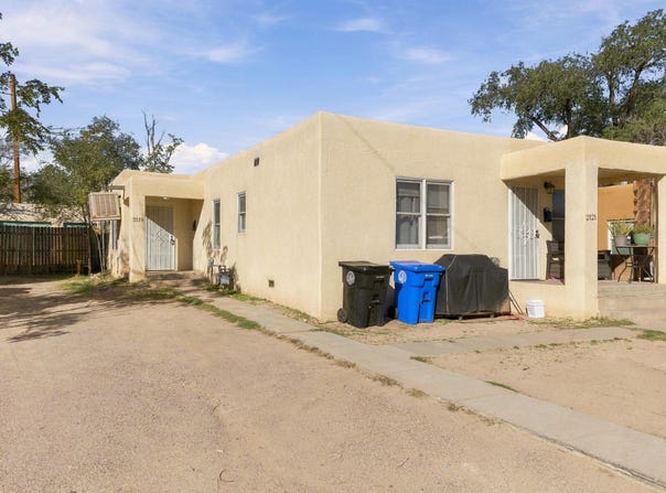 2121 Eton Avenue SE, Albuquerque, NM 87106