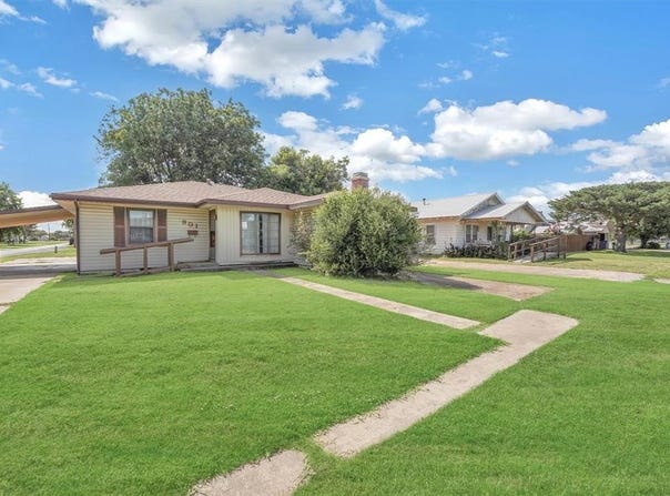 901 N N. Michigan Avenue, Mangum, OK 73554