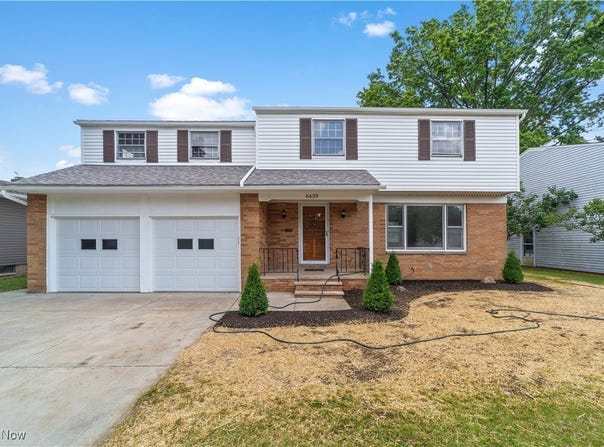 6439 Beverly Drive, Parma Heights, OH 44130