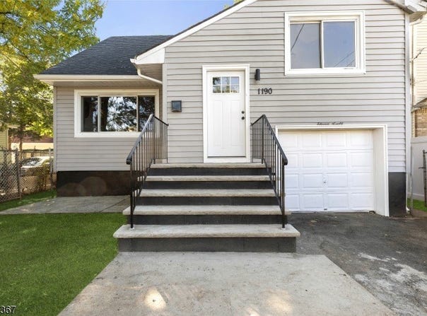 1190 Union St, Linden City, NJ 07036-1825