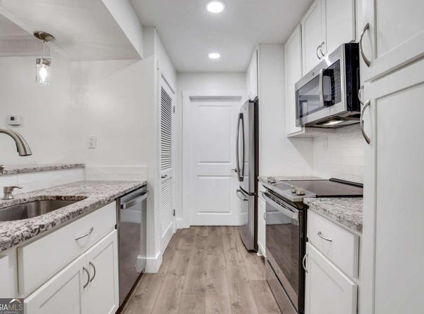 206 Tuxworth, Decatur, GA 30033