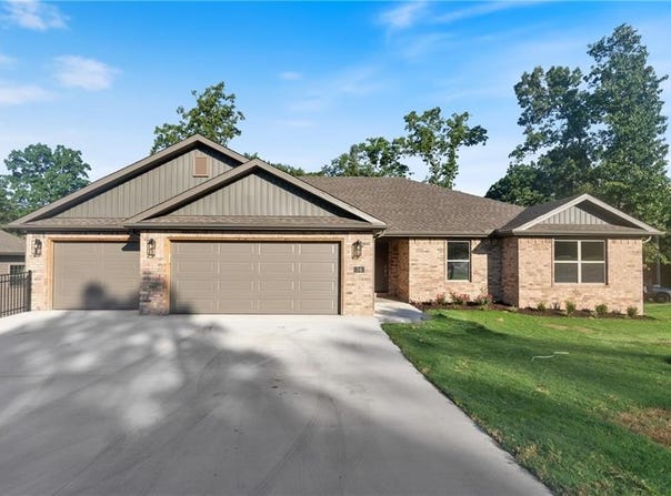 34 Brierfield  LN, Bella Vista, AR 72714