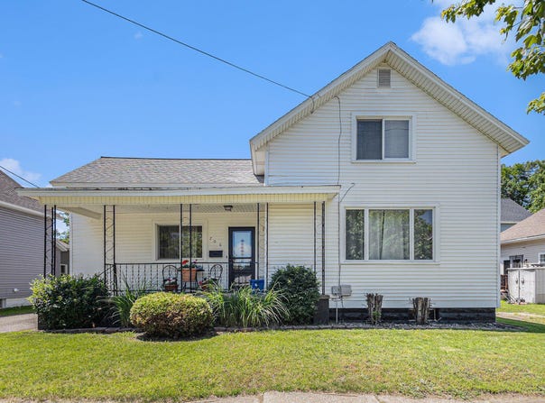 706 Ramsdell Street, Manistee, MI 49660