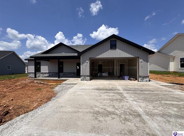 58 Robert Allen Lane, Brandenburg, KY 40108