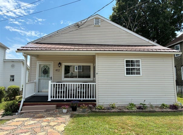 412 2nd St, East Bethlehem, PA 15368