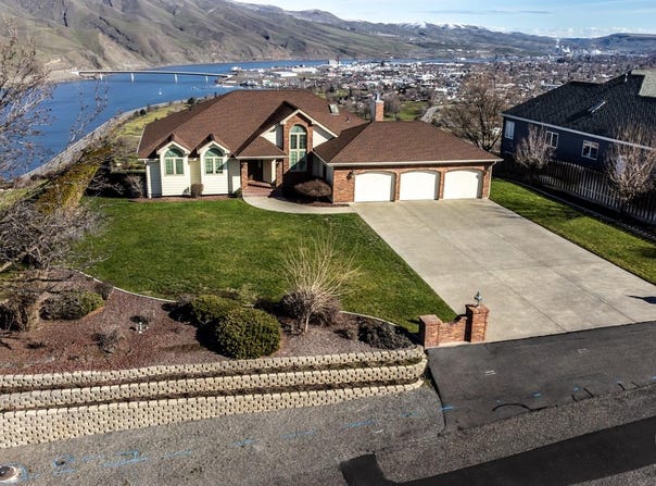 2530 Valleyview Drive, Clarkston, WA 99403
