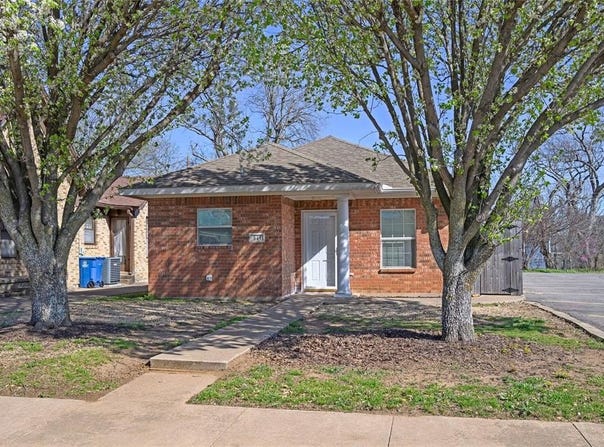 811 W Woodard Street, Denison, TX 75020