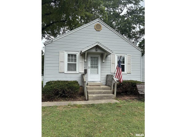 524 HENRY Street, Jacksonville, IL 62650