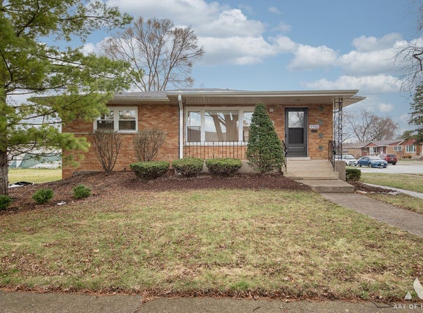 9932 Cook Avenue, Oak Lawn, IL 60453