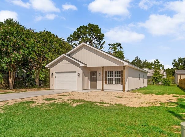 260 CENTRAL ST, Baxley, GA 31513