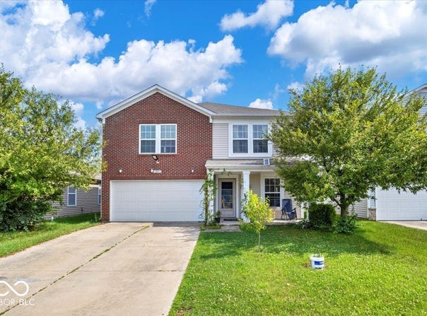 951 Curlew Lane, Greenwood, IN 46143