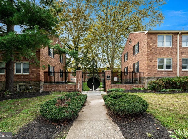 42 CONSHOHOCKEN STATE Road, BALA CYNWYD, PA 19004