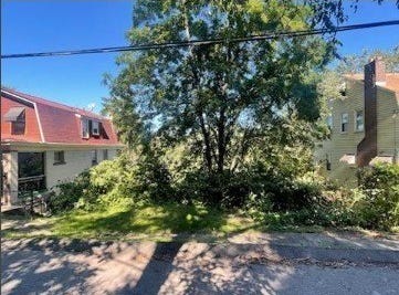 646 Harker St, Pittsburgh, PA 15220
