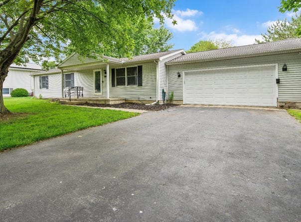 104 Ken Lee Drive, Green Springs, OH 44836-9658