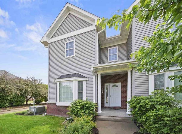 2940 Heinz Rd, IowaCity, IA 52240