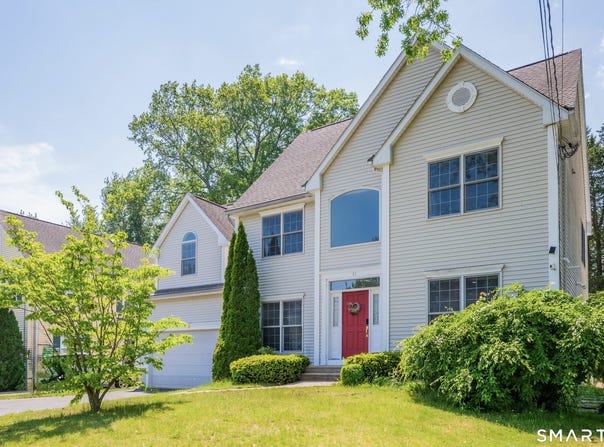 31 Bishop Road, West Hartford, CT 06119