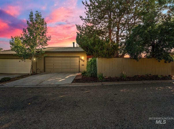 4917 N Wildrye Dr, Boise, ID 83703-3819