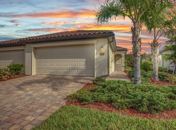 12421 AMICA LOOP, VENICE, FL 34293