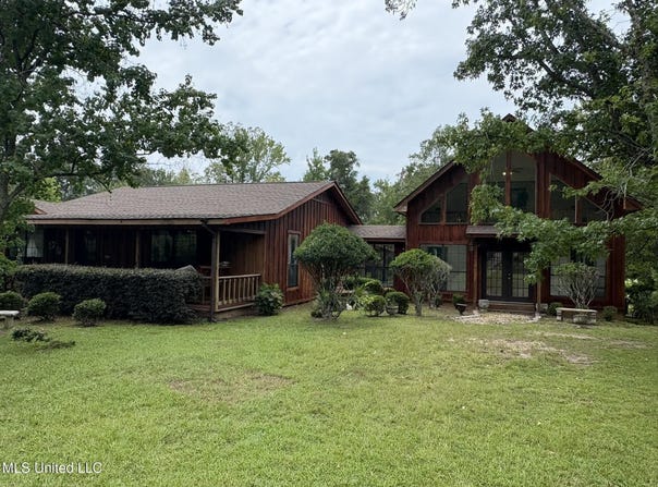 4179 Saint Ellen Road, Leakesville, MS 39451