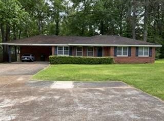 929 Sunset Dr, GRENADA, MS 38901