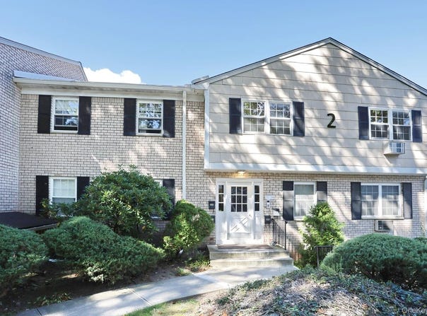 280 Parkside Drive, Suffern, NY 10901