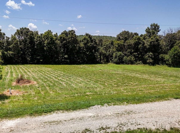 2490 E 549th Road, Buffalo, MO 65622