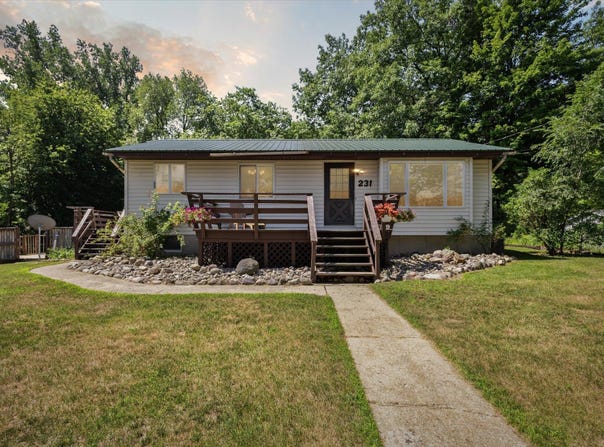 231 Morse Drive, Six Lakes, MI 48886