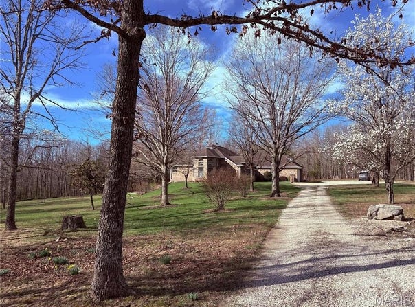 11175 S Highway 68, St James, MO 65559