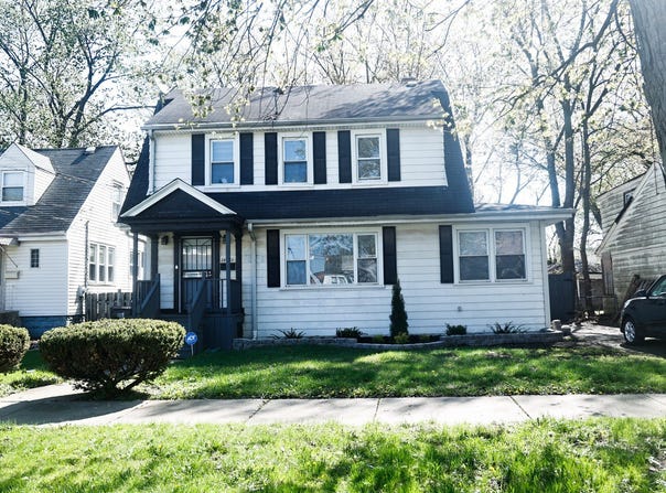14751 Perry Avenue, South Holland, IL 60473