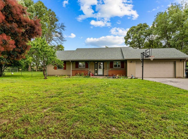 206 Plum Street, Sparta, MO 65753