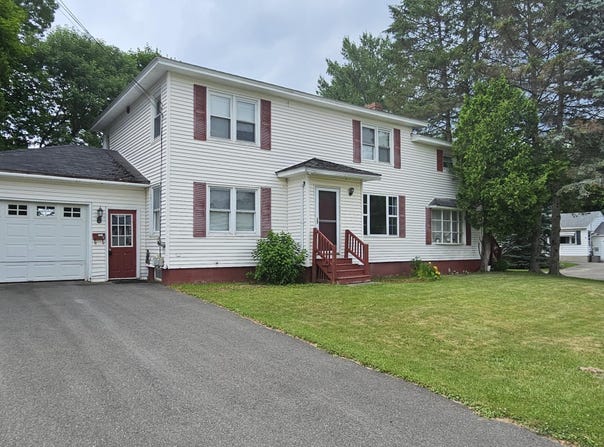 1 Bolduc Avenue, Winslow, ME 04901