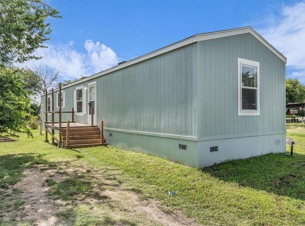 333 S Charles Street, Elm Mott, TX 76640