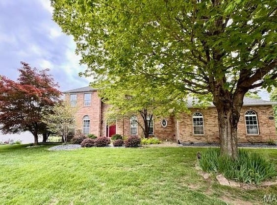 1145 Stonewolf Trail, Fairview Heights, IL 62208