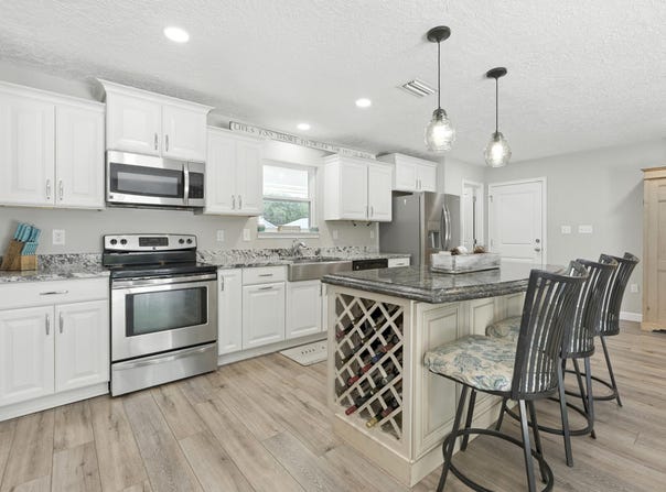 1401 Hickory Street, Niceville, FL 32578