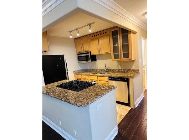 700 E 8th Street, Kansas City, MO 64106